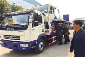 建阳汽车道路救援拖车价格